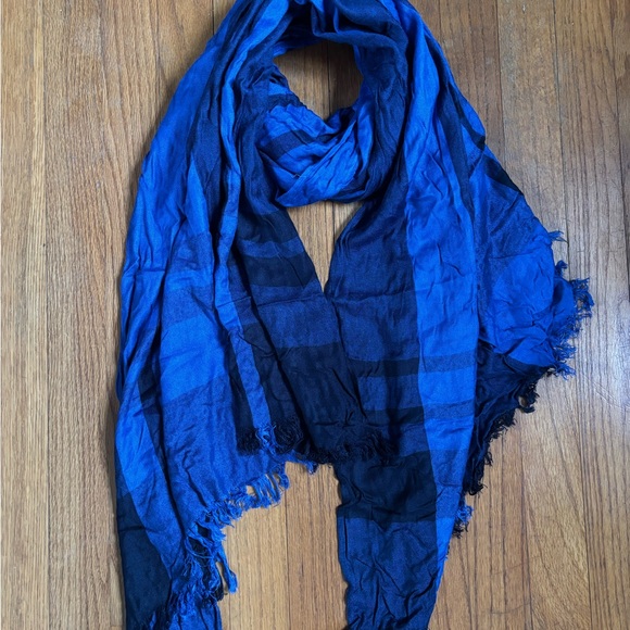 H&M Blue and Black Plaid Fashion Scarf - Picture 1 of 3